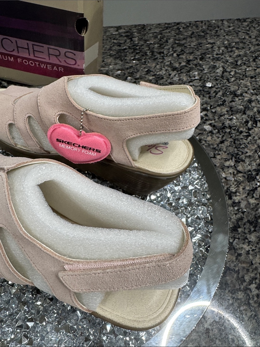 Skechers paralellsude Blush Pink Wedge Sandals with Brown Platform NEW 8 - Picture 4 of 14